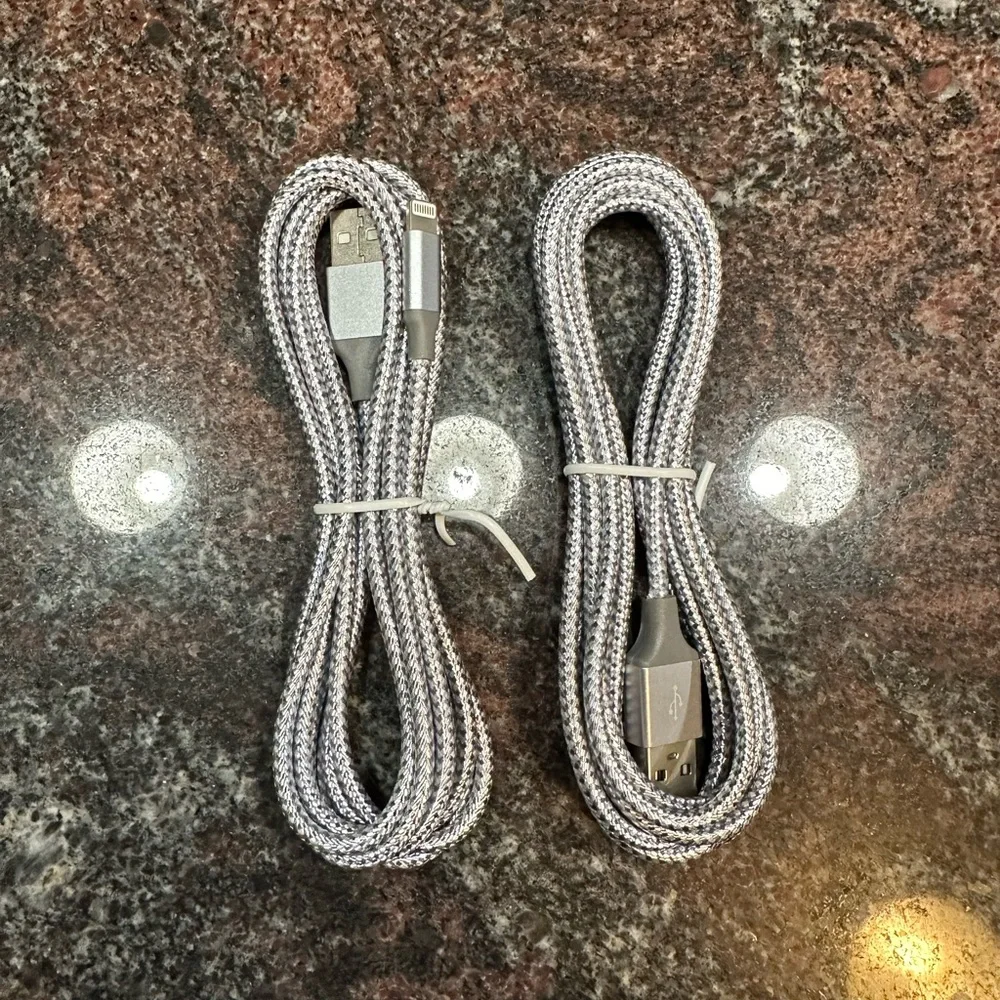 Set of 2 lightning cables- never used